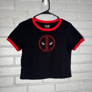 Marvel Black & Red Deadpool Rhinestone Short Sleeve Crop Top Size Medium